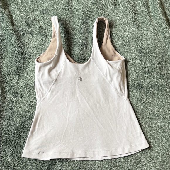 Lululemon Top Size 2 - Picture 2 of 5